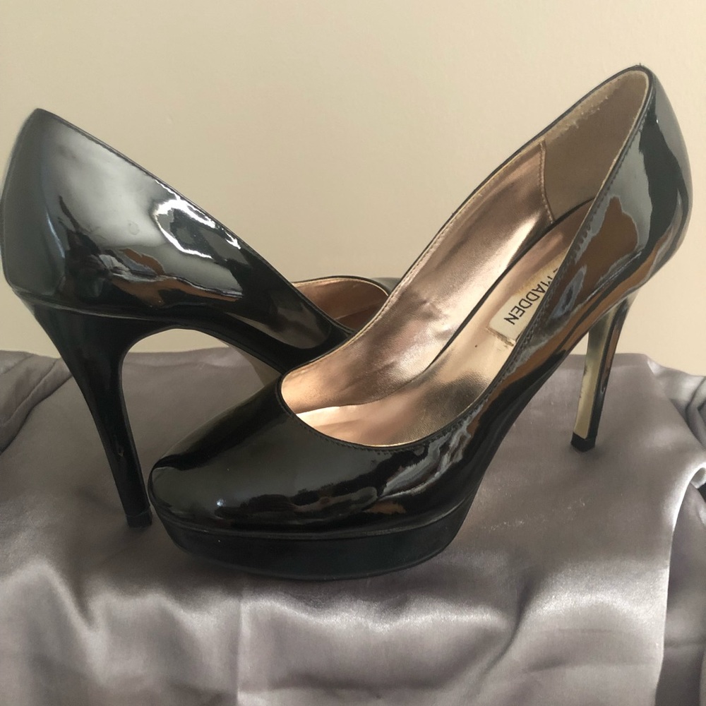 Steve Madden Size 6 Black Heels